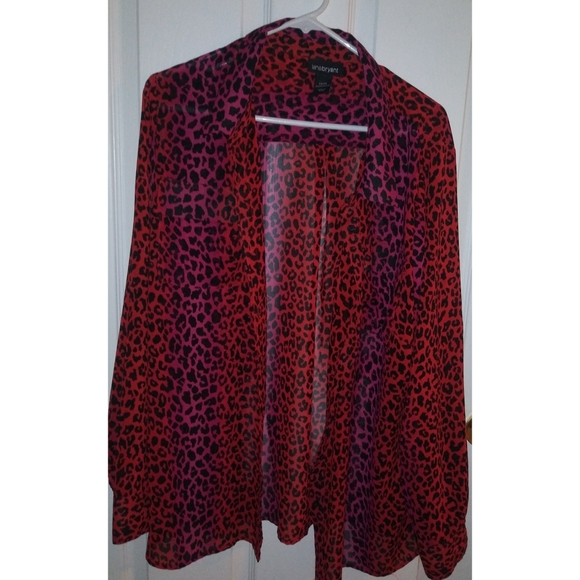 Lane Bryant Tops - 4/$25🌺Lane Bryant leopard  button down blouse